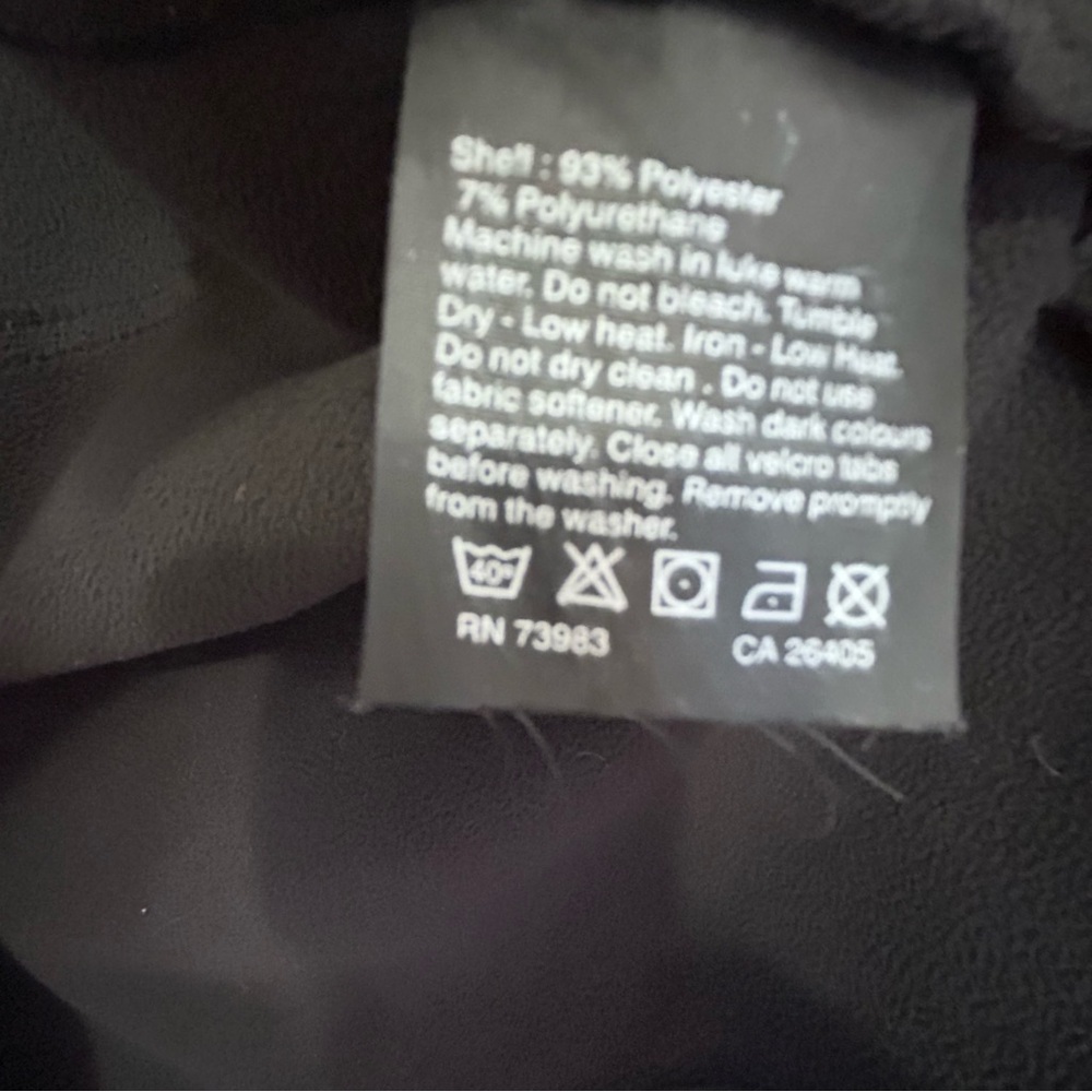 Helly Hansen Performance Black Jacket
Size S/P - Picture 10 of 14